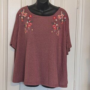 NWT Emery Rose Embroidered T-shirt - Women's Plus size 4XL